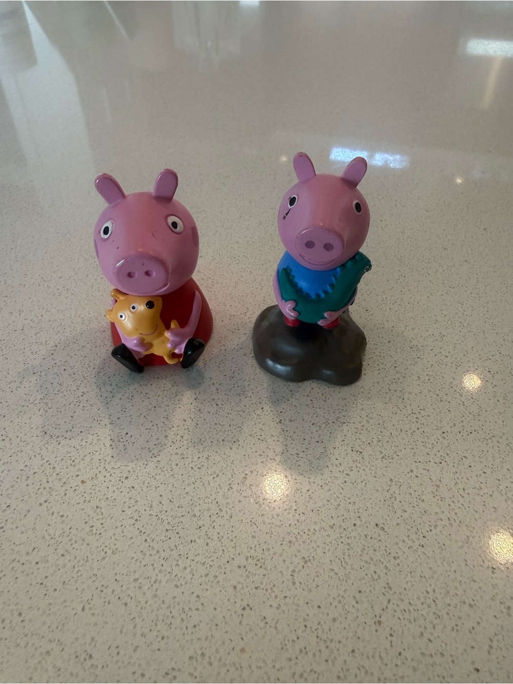 Tonies Peppa Pig and George Character Figure Duo - Playset Figures